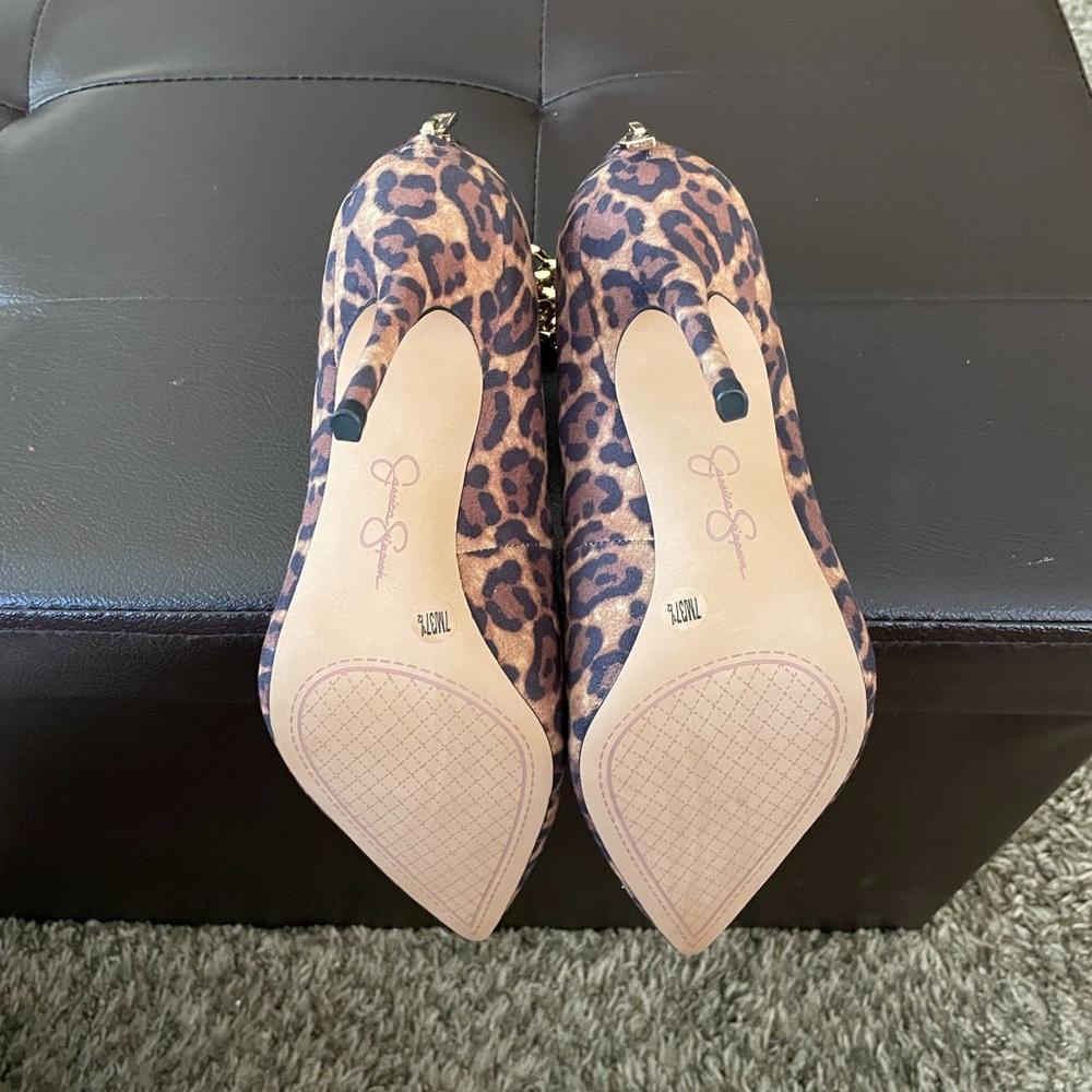 Jessica Simpson Women's Witnee High Heel Pump Leopard SZ 7. NIB. $29 - Picture 4 of 6